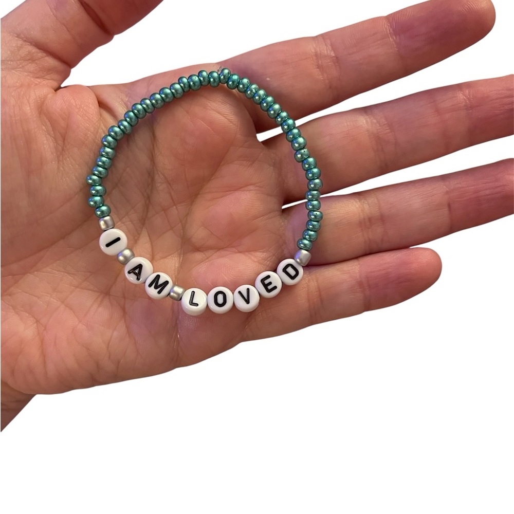 Turquoise Beaded 'I Am Loved' Bracelet Glass Beads